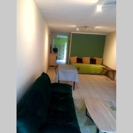 Petit Gite Ou Chambre D'Hotes 2/4 Personnes Buffieres Bagian luar foto
