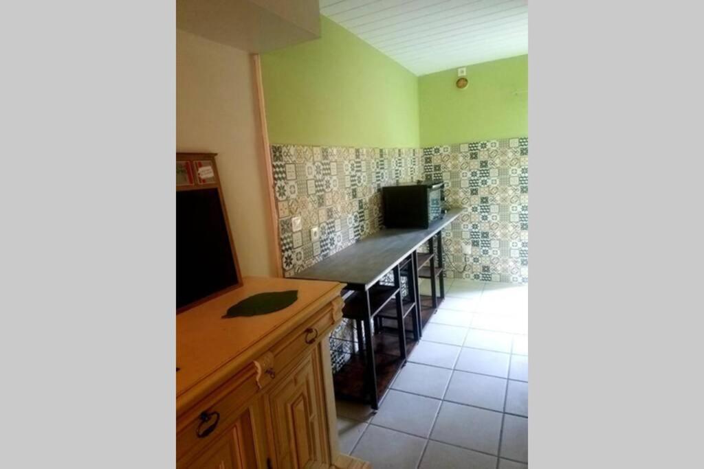 Petit Gite Ou Chambre D'Hotes 2/4 Personnes Buffieres Bagian luar foto