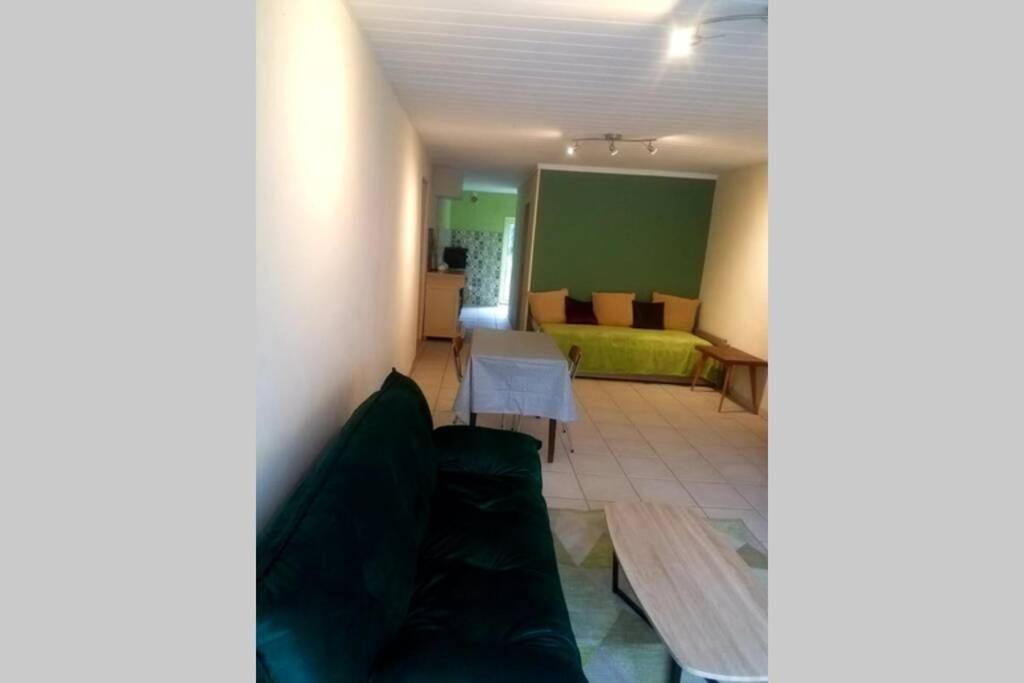Petit Gite Ou Chambre D'Hotes 2/4 Personnes Buffieres Bagian luar foto