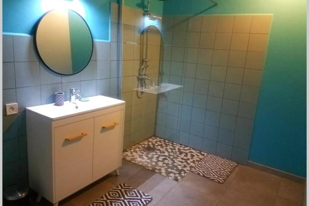 Petit Gite Ou Chambre D'Hotes 2/4 Personnes Buffieres Bagian luar foto